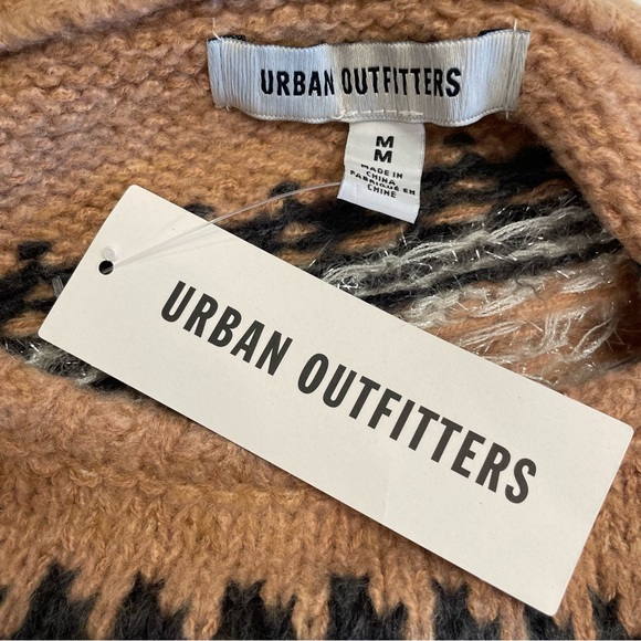 Urban Outfitters Cropped Fair Isle Sweater - Picture 11 of 15